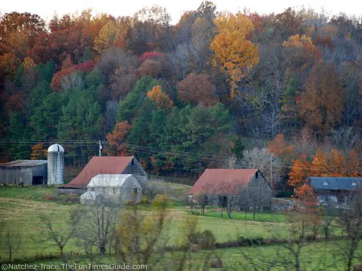 This is Ashley Judd's house in Nashville, as viewed from the Natchez Trace Parkway. 