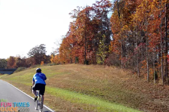 natchez trace bike trail