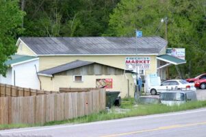 duck-river-market-highway-50-tn