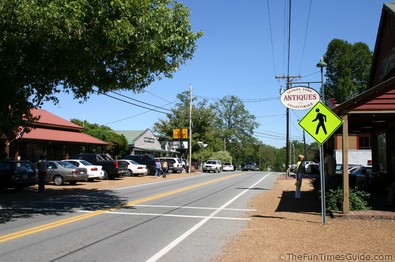 village-of-leipers-fork-tennessee-antiques.jpg